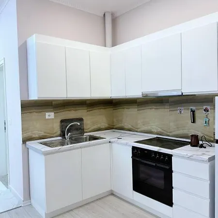Aem 1 Bedroom #5 *